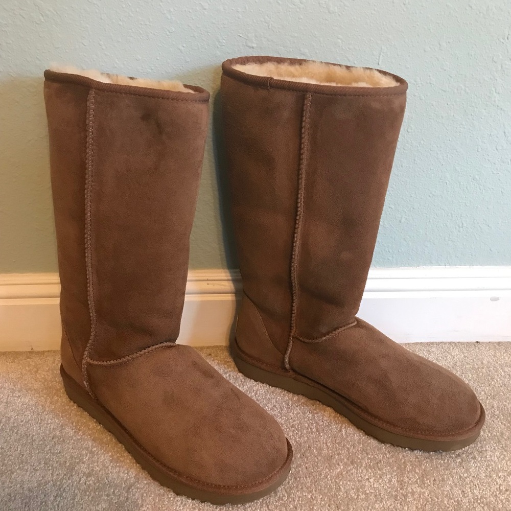 Classic Tall Ugg Boot - Picture 3 of 6